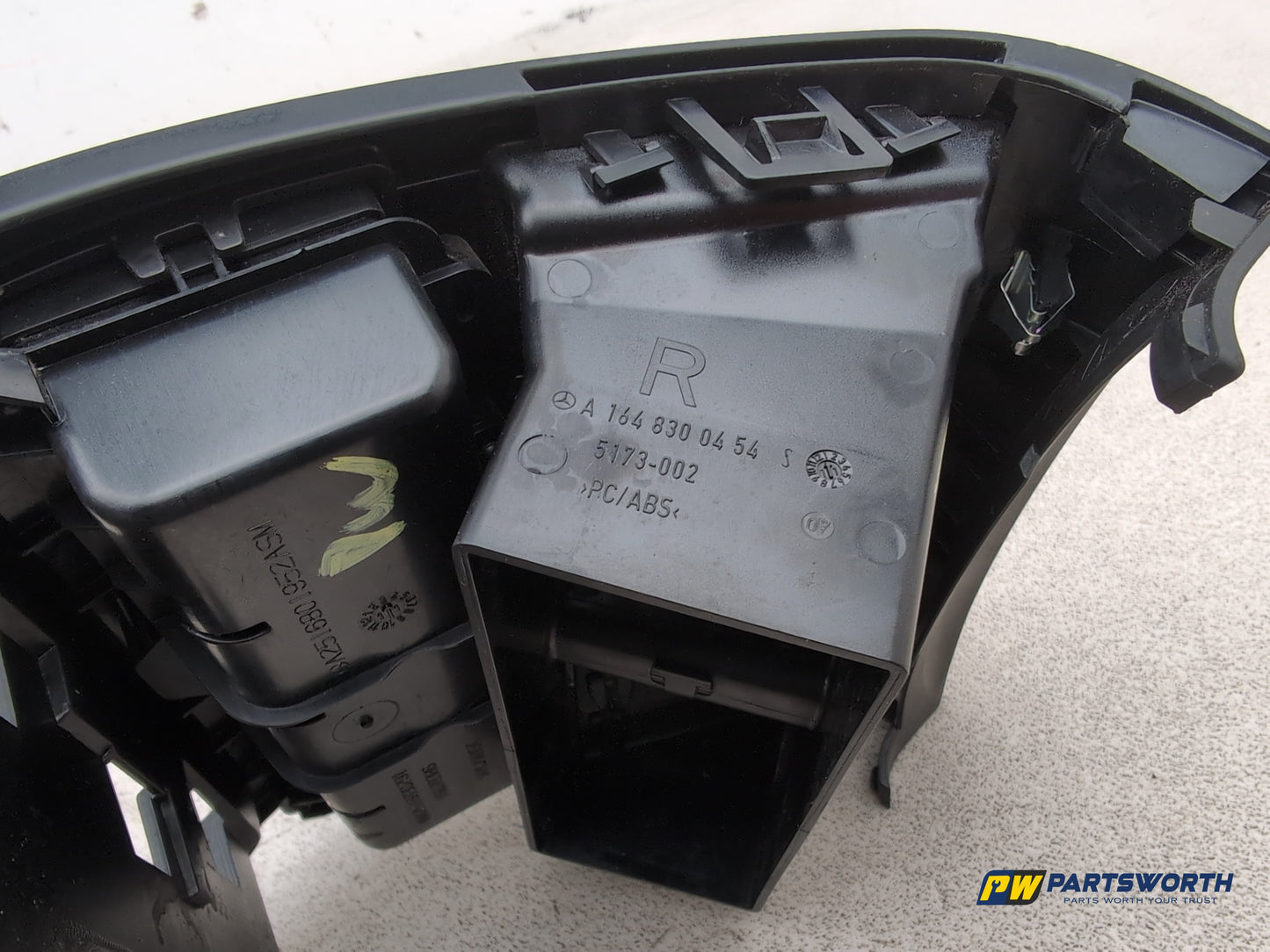 Mercedes-Benz Ml300 Sport Cdi Blue-Cy A Rear Centre Console Air Vent A1648300454 - photo 6