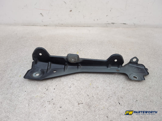 Mercedes-Benz Ml300 Sport Cdi Blue-Cy A Wing Bracket Right Driver Side 2009-2011