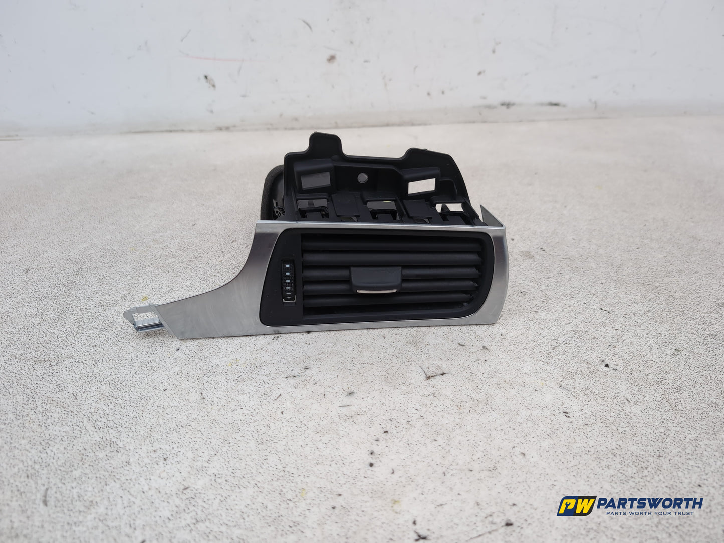 Audi A6 Se Tdi Quattro Auto Front Right Panel Dashboard Air Vent 4g2820902