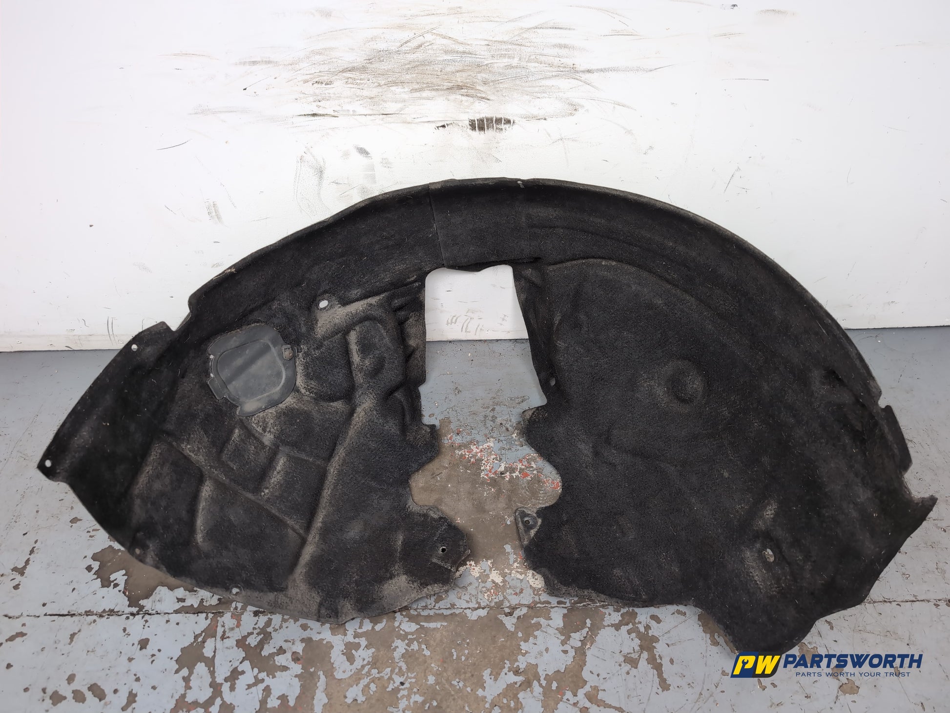 Moulding Wheel Arch Front LH 6