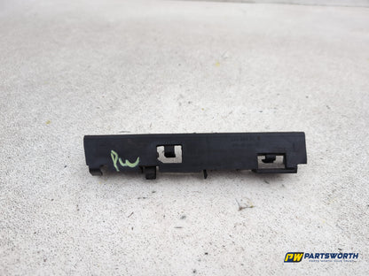 Audi A6 Se Tdi Quattro Auto Side Skirt Holder Front Left Passenger Side