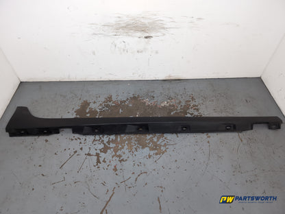 Side Skirt RH 8