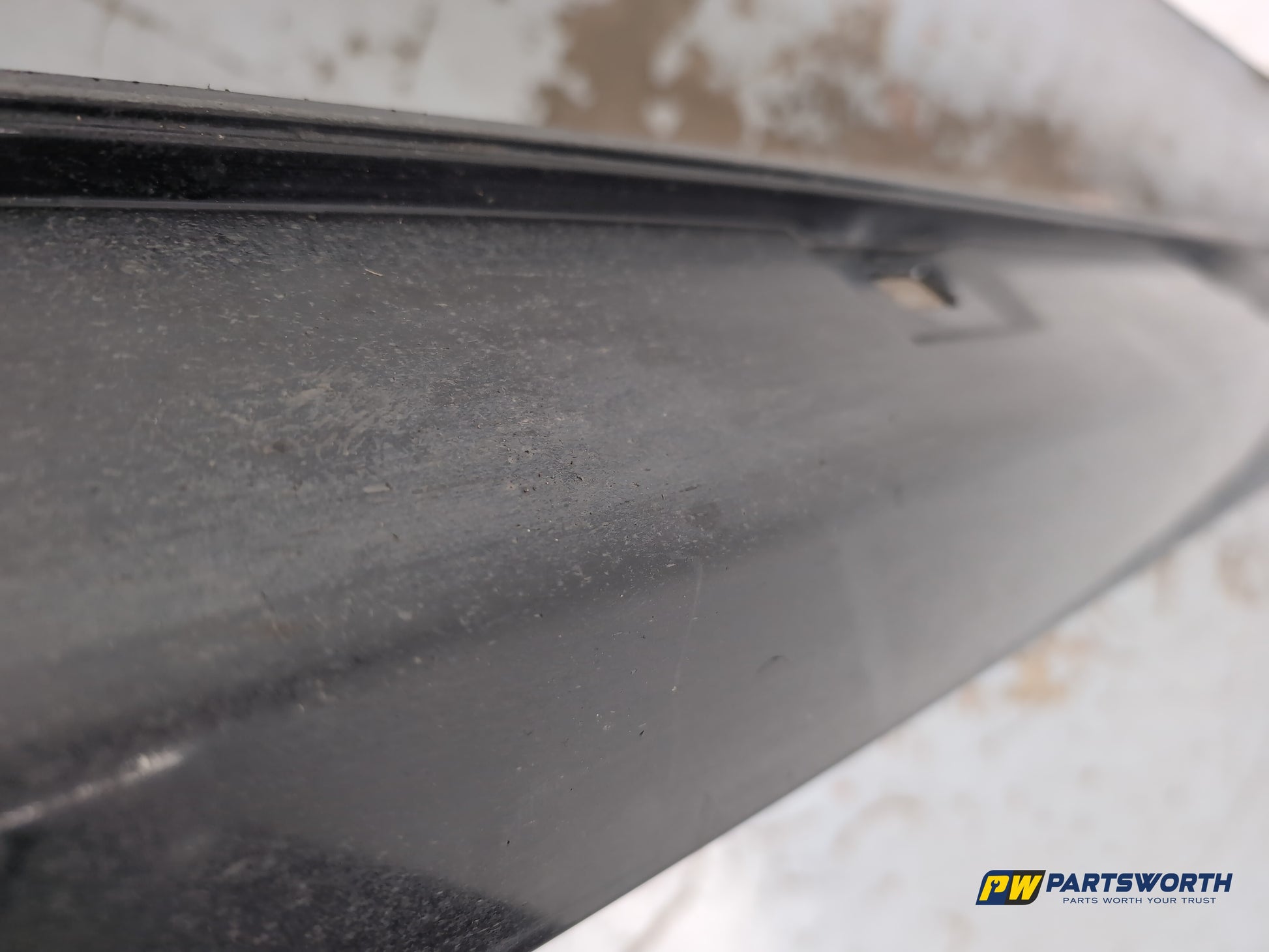 Side Skirt RH 6