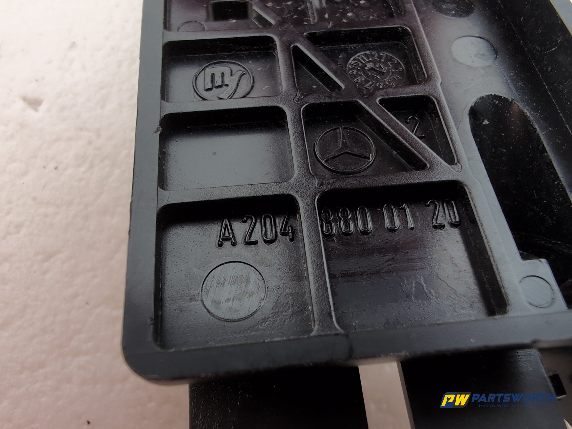 Bonnet Release Handle 7