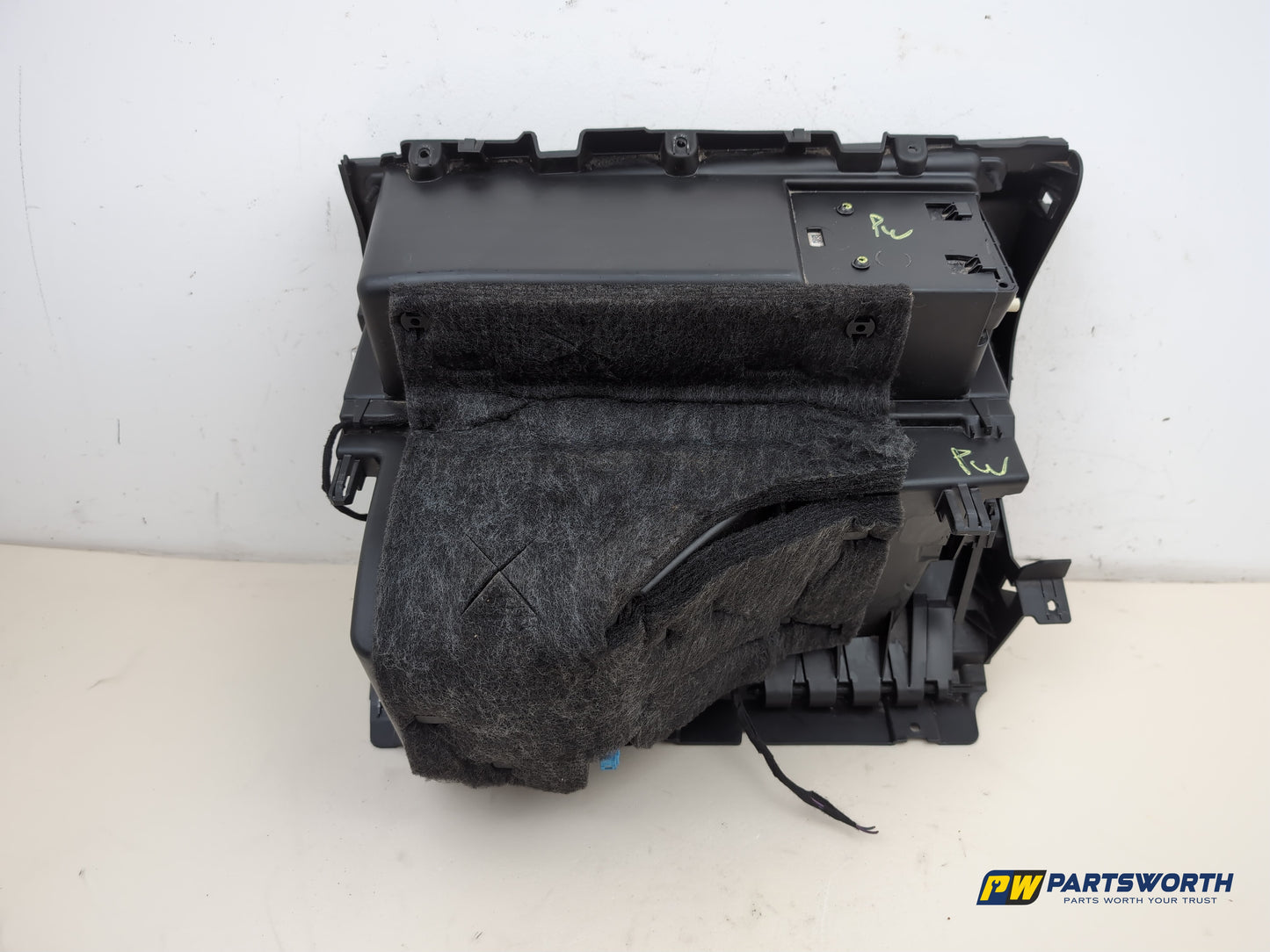 Mercedes-Benz B180 Blueefficiency Sport Cdi Glove Compartment Assembly 2013-2014 - photo 7