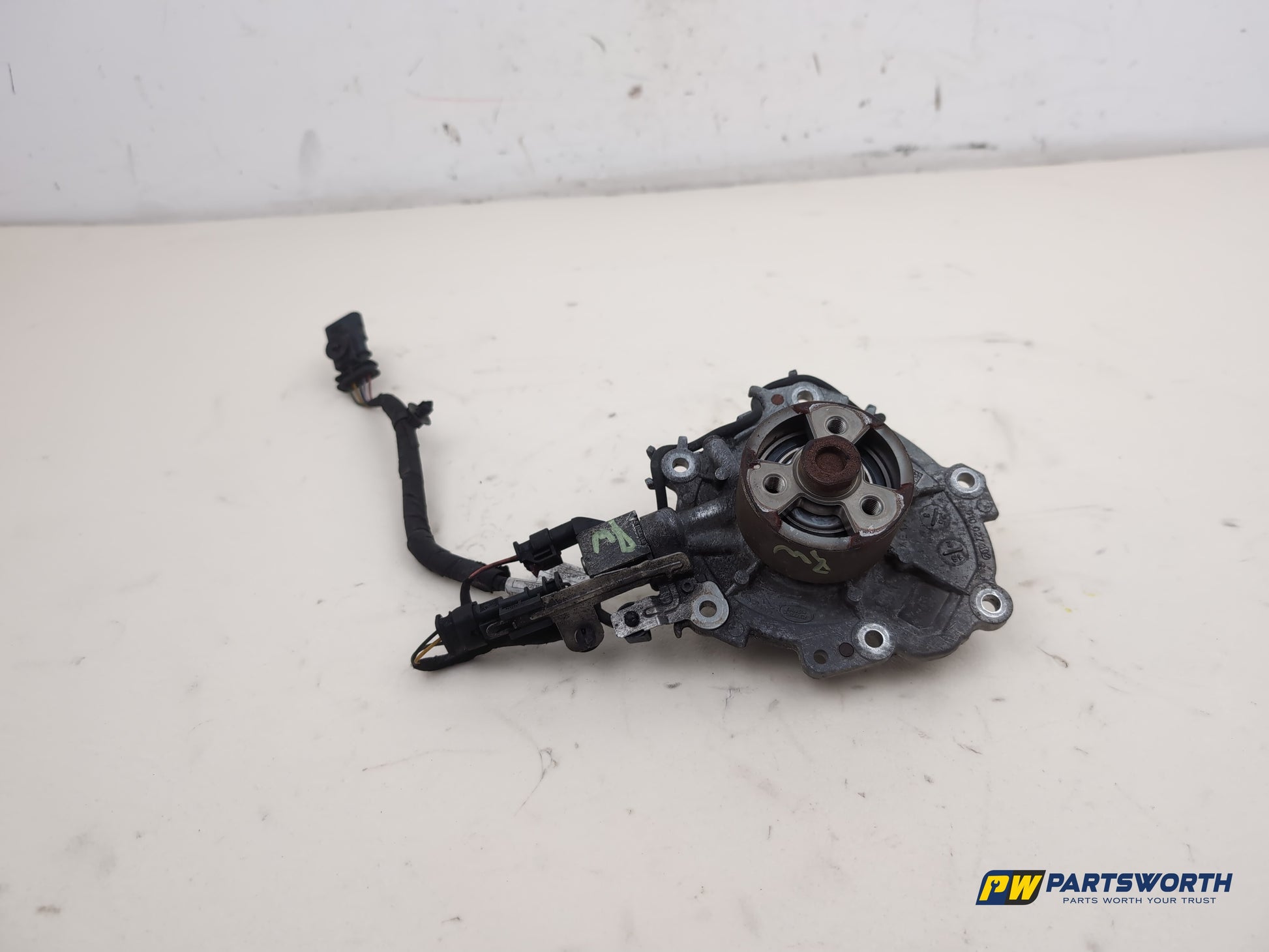 Jaguar Xf Portfolio D 2.0l Diesel Water Pump G4d38501ad 2015-2019 - photo 4