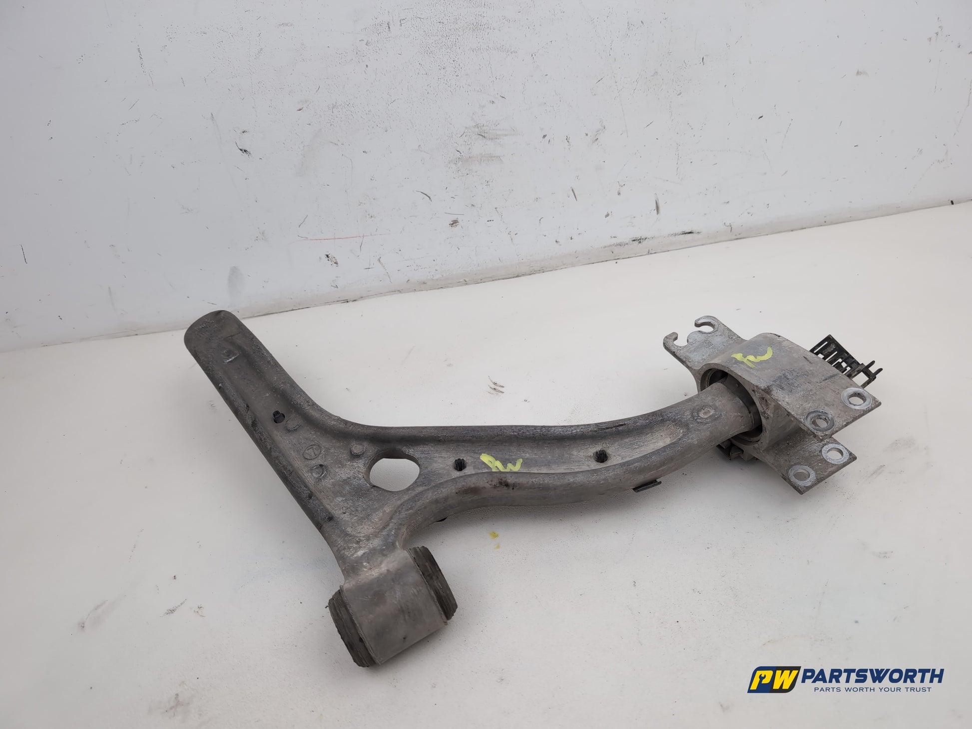 Mercedes-Benz B180 Blueefficiency Sport Suspention Arm Front Lower Wishbone Lh