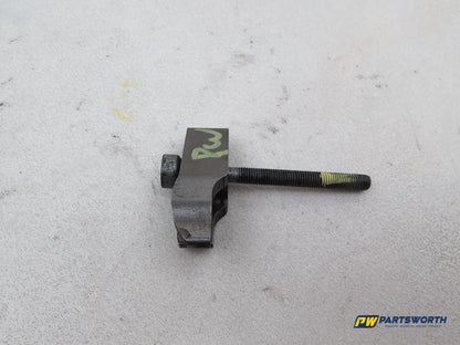 Mercedes-Benz B180 Blueefficiency Sport Cdi Fuel Injector Clamp And Bolt