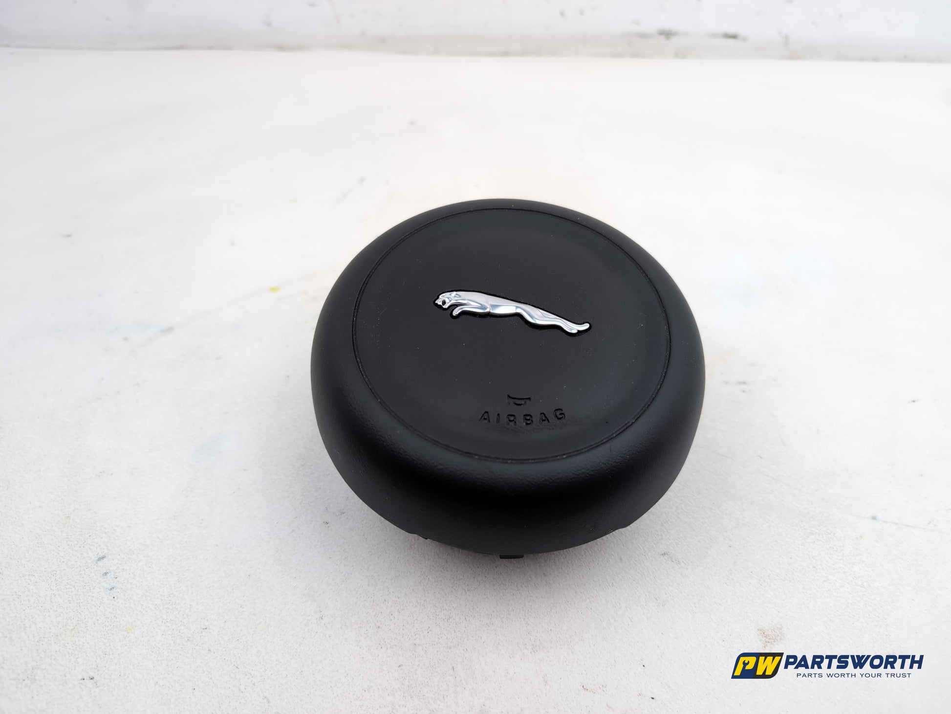 Jaguar Xe R-Sport D Steering Wheel Cover 3084484