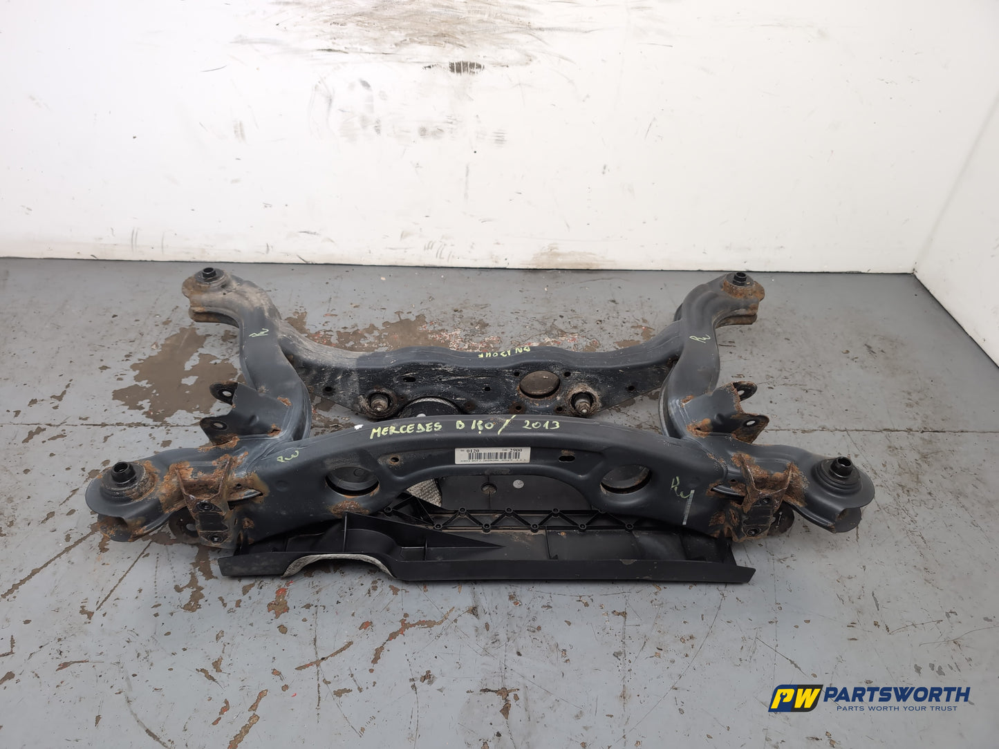 Mercedes-Benz B180 Blueefficiency Sport Cdi Rear Subframe Assembly 2011-2014