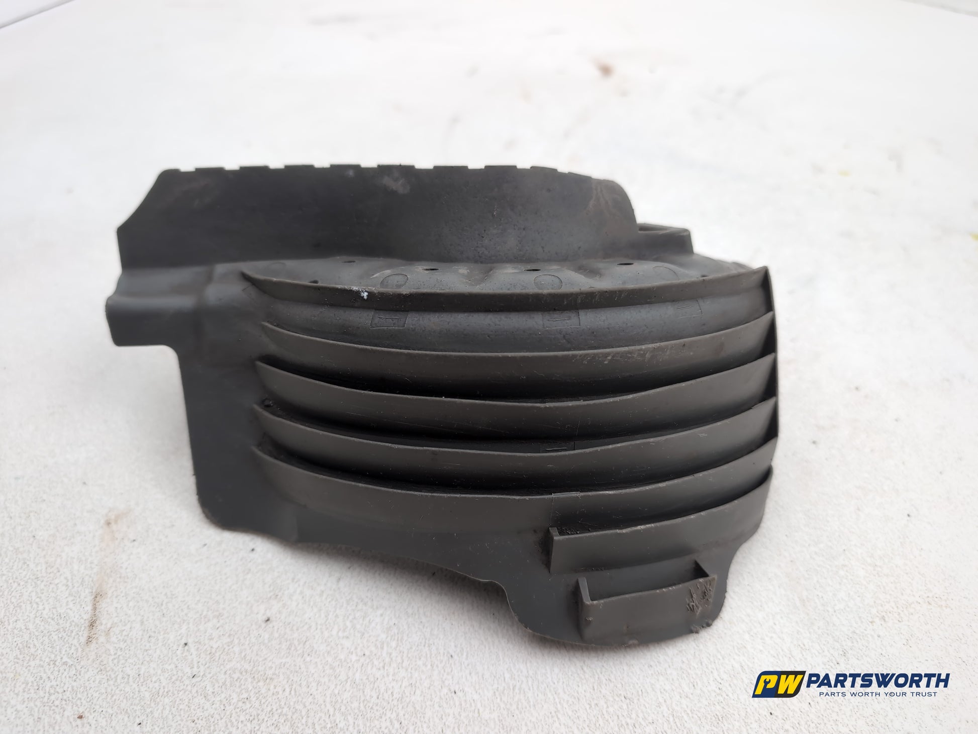 Audi A6 Se Tdi Quattro Auto Rear Spring Coil Lower Guard Cover And Support Pair - photo 7