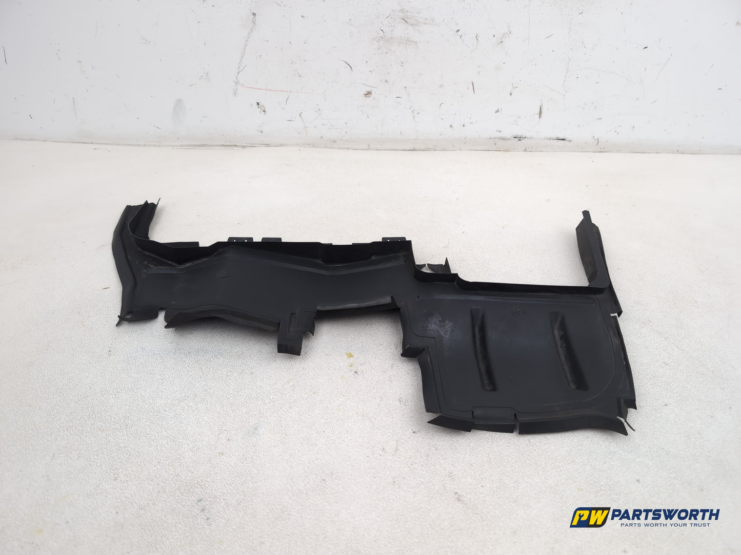 Audi A6 Se Tdi Quattro Auto Radiator Air Guide Left Passenger Side 2011-2014