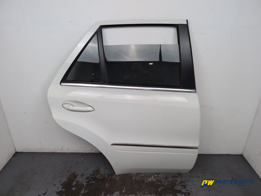 Mercedes-Benz Ml350 Spt Cdi Blueef-Cy Door Rear Rh Driver Side Calcite White