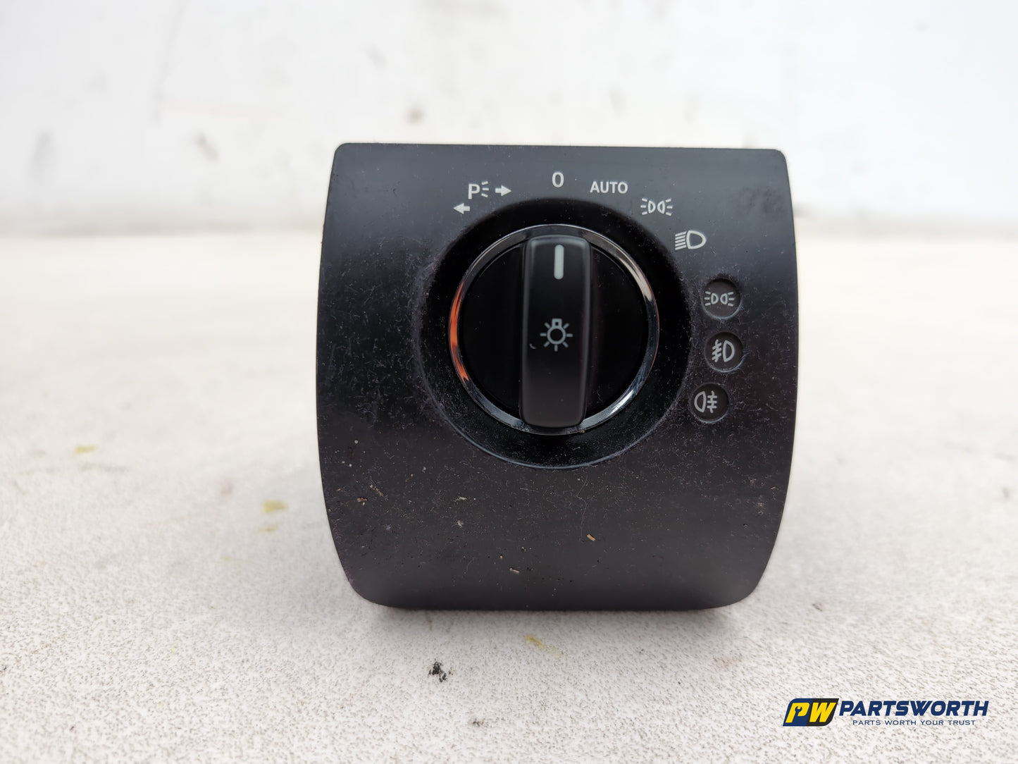 Switch Headlamp 1