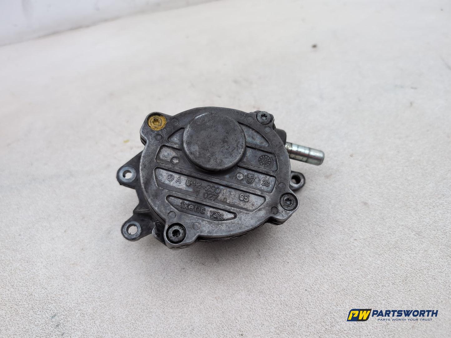 Vacuum Pump  1
