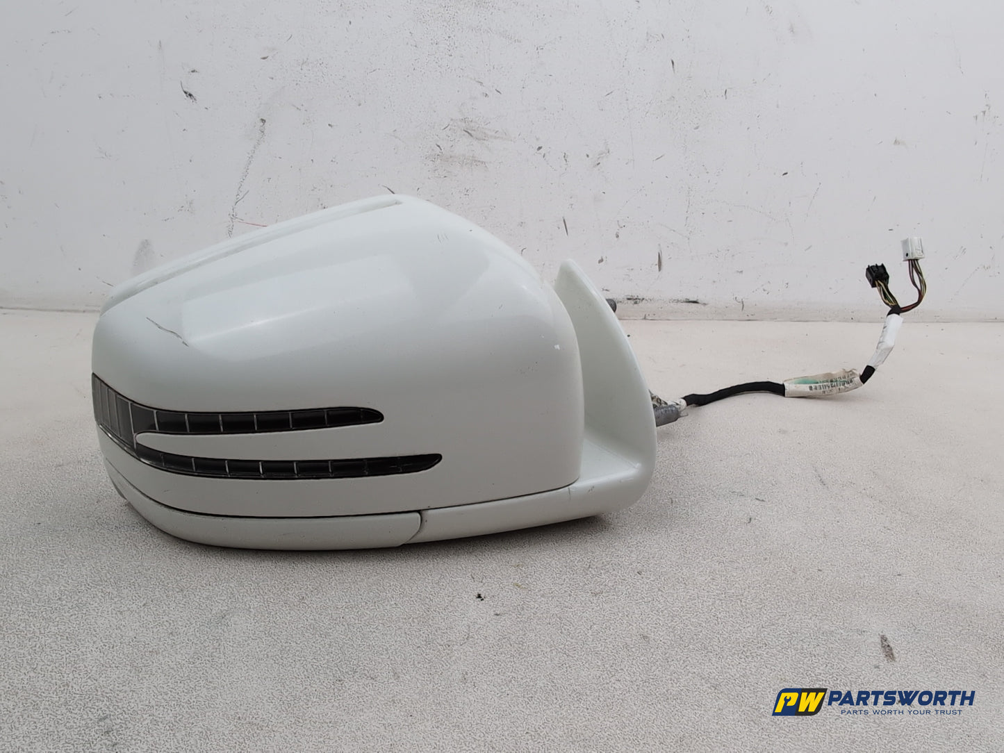 Mercedes-Benz Ml350 Spt Cdi Blueef-Cy A Door Mirror Rh Driver Side Calcite White