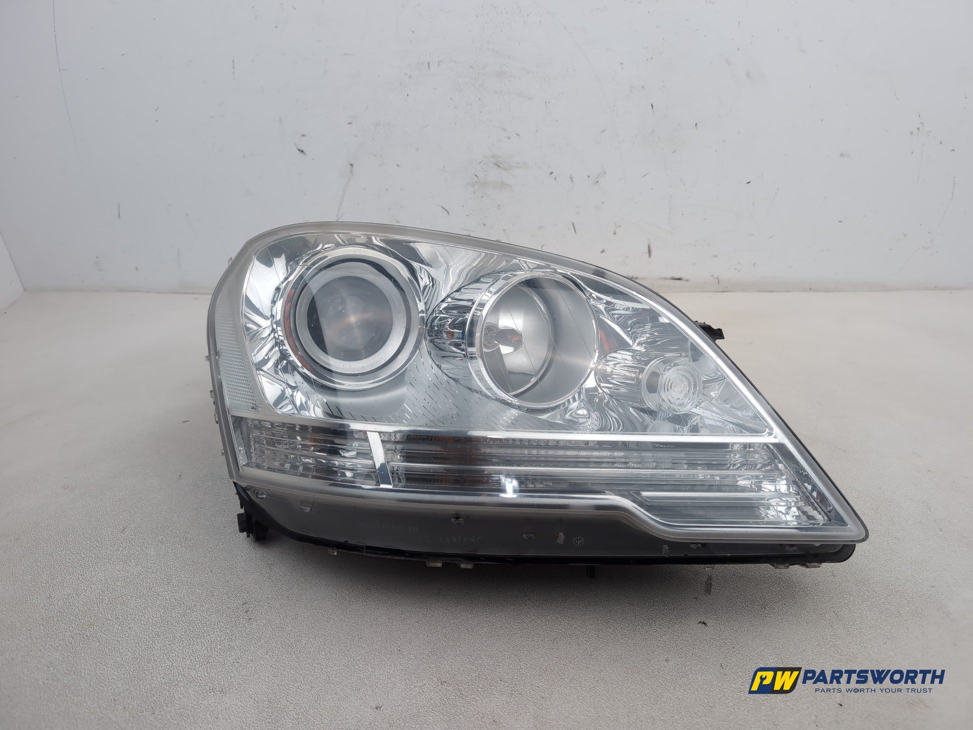Headlamp RH 1
