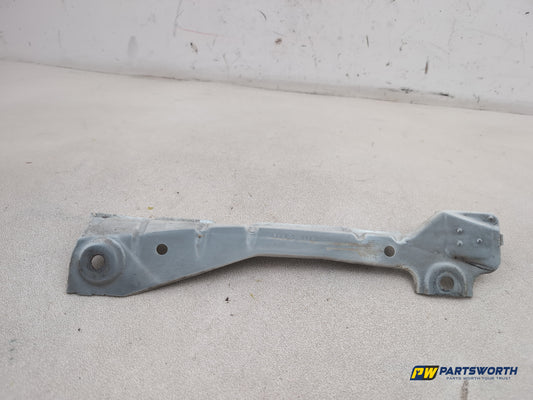 Mercedes-Benz Ml350 Spt Cdi Blueef-Cy Wing Mount Bracket Left Passenger Side