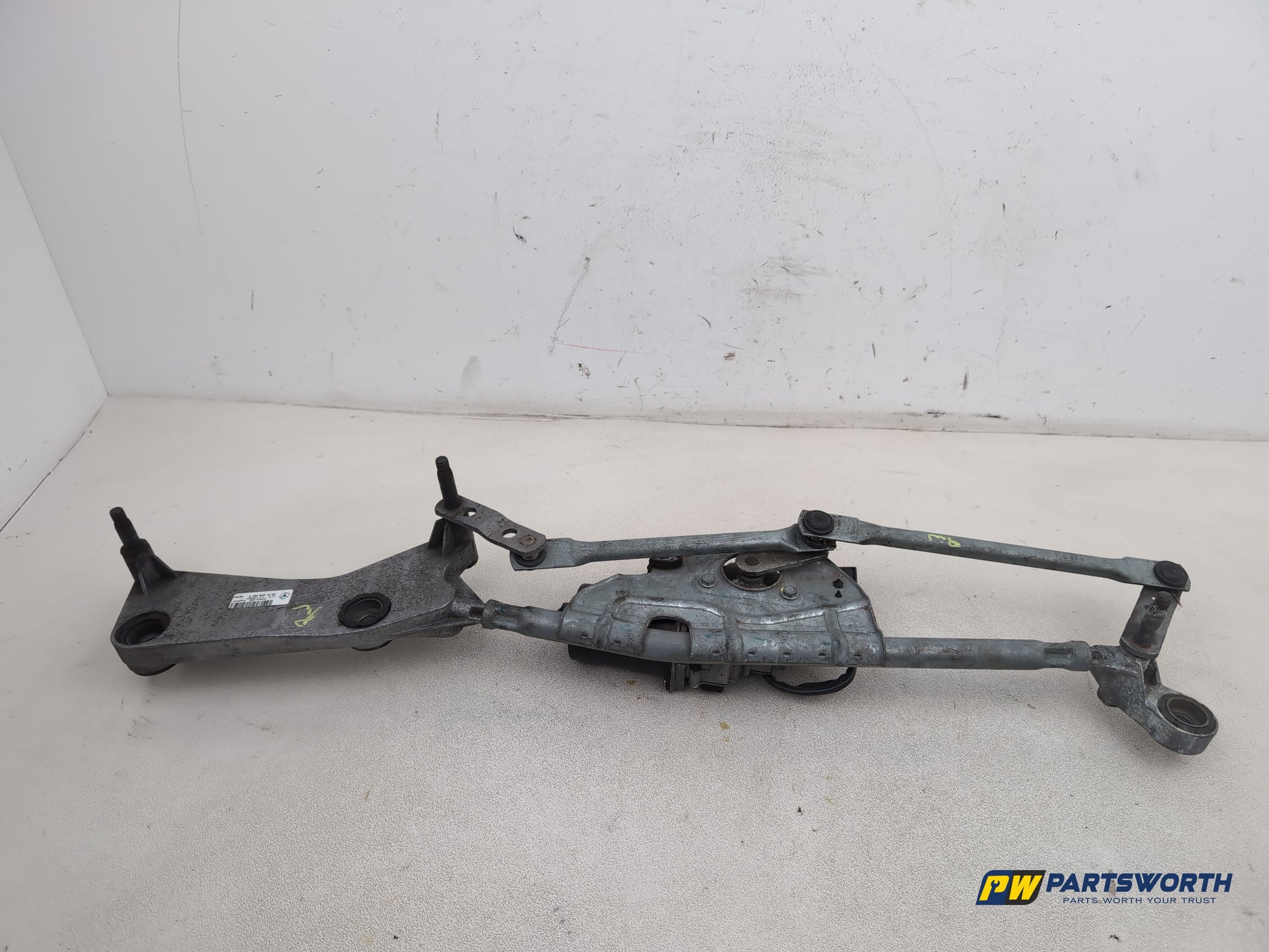 Front Wiper Motor & Mechanism / Linkage 1