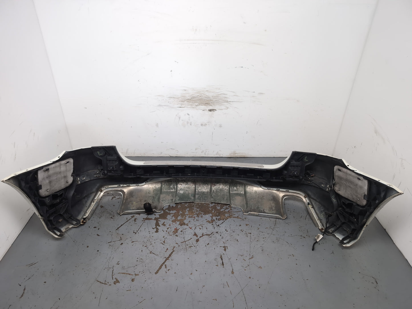 2010 Mercedes-Benz Ml350 Spt Cdi Blueef-Cy A Rear Bumper - photo 3