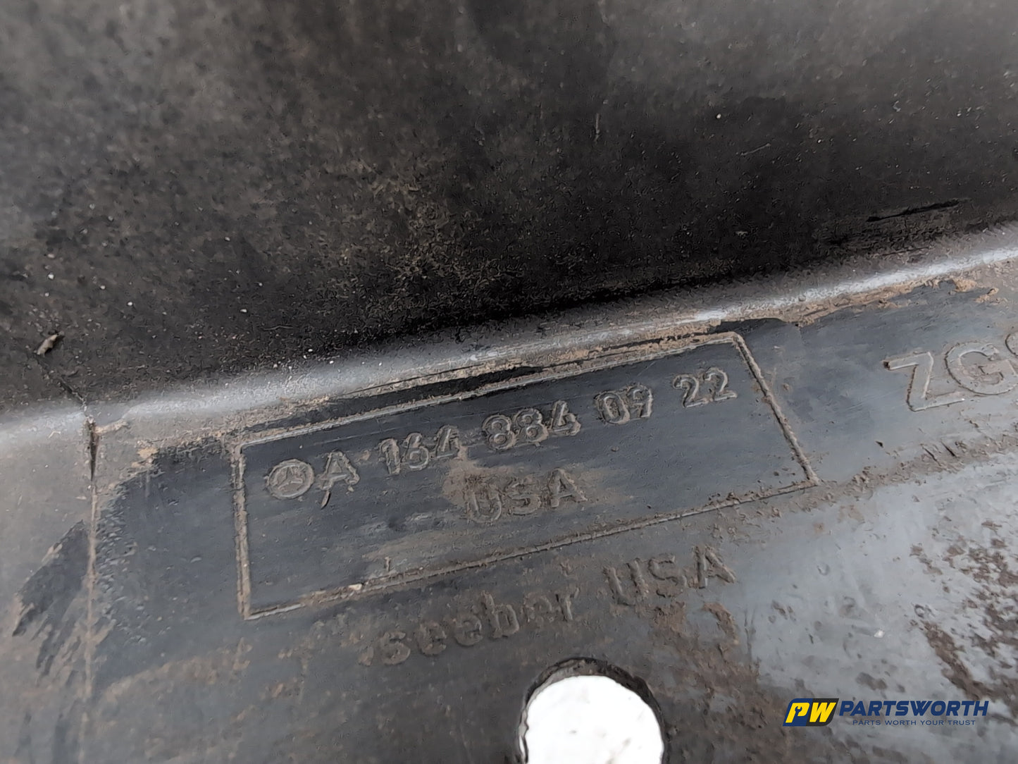Moulding Wheel Arch Front LH 7