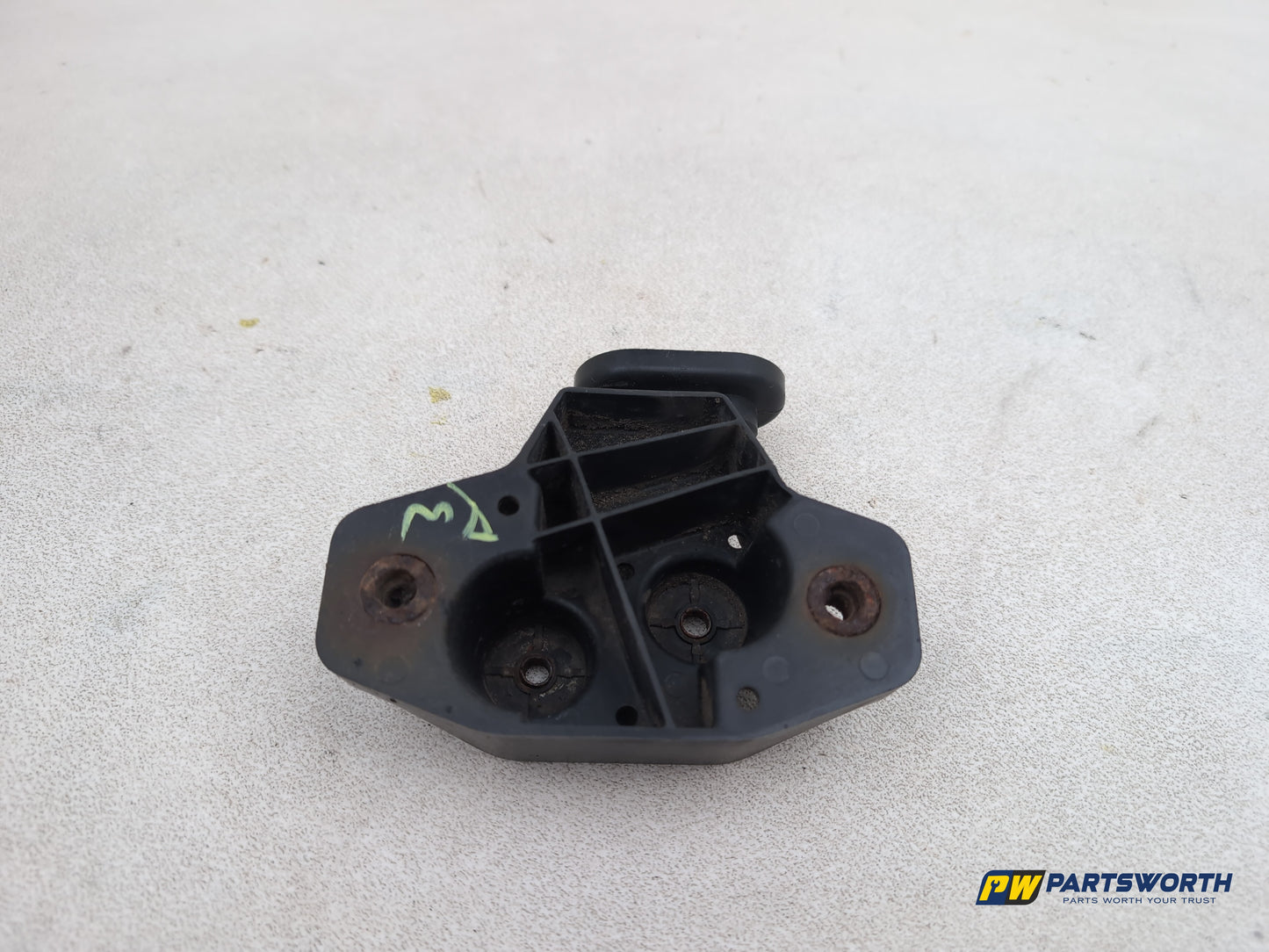 Mercedes-Benz Ml350 Spt Cdi Blueef-Cy Rear Bumper Bracket Rh Driver Side