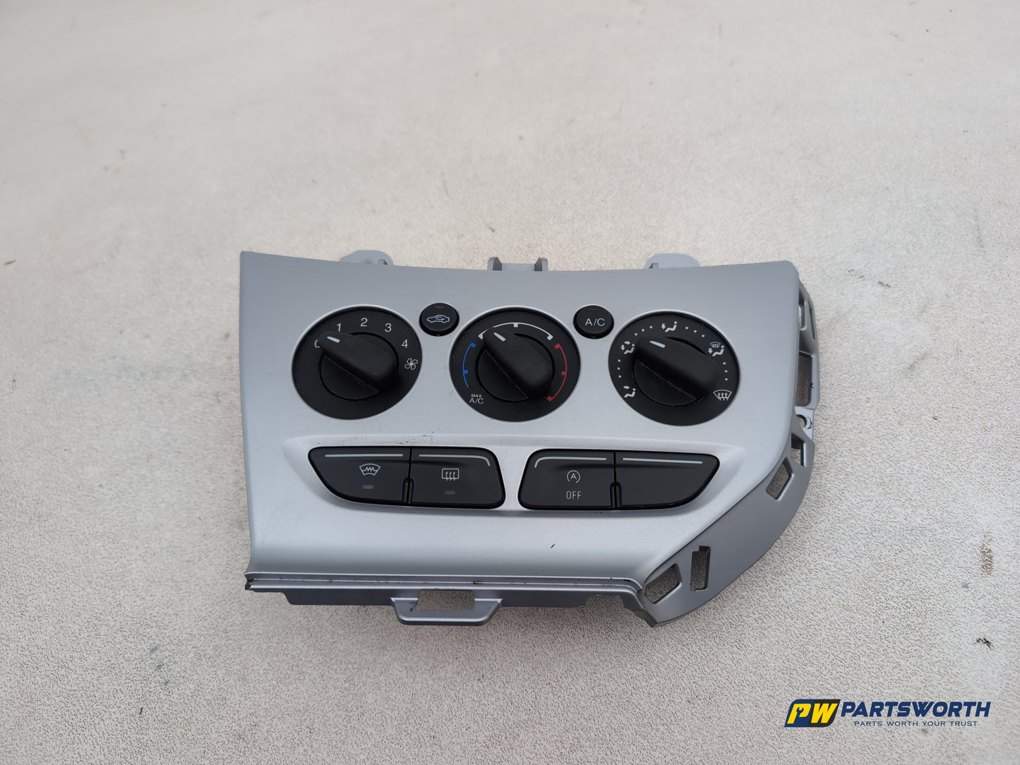Ford Focus Zetec Turbo Heater Control Assembly Cj5t1998ak 2014-2018