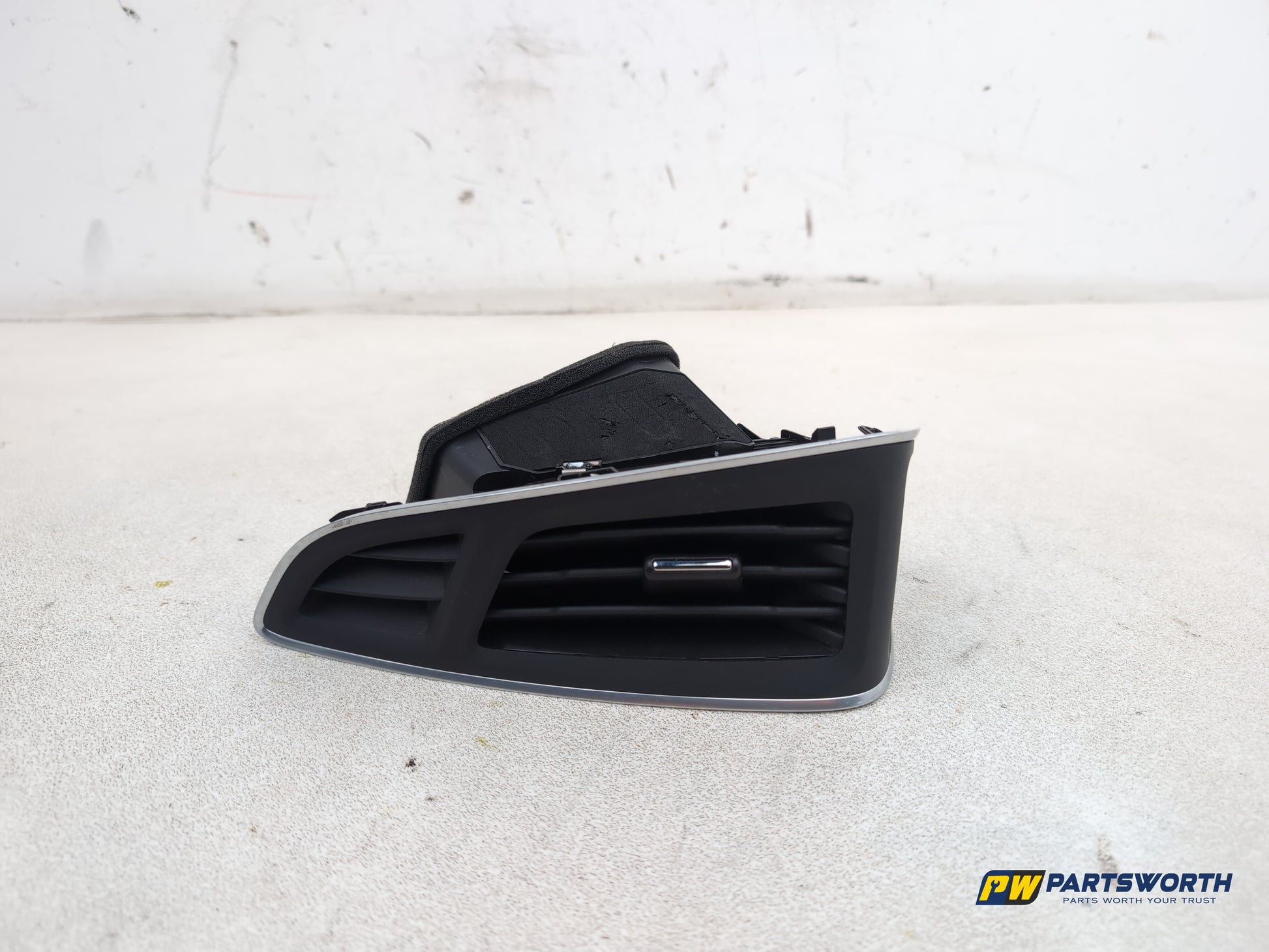 Dashboard Trim With Air Vent  1