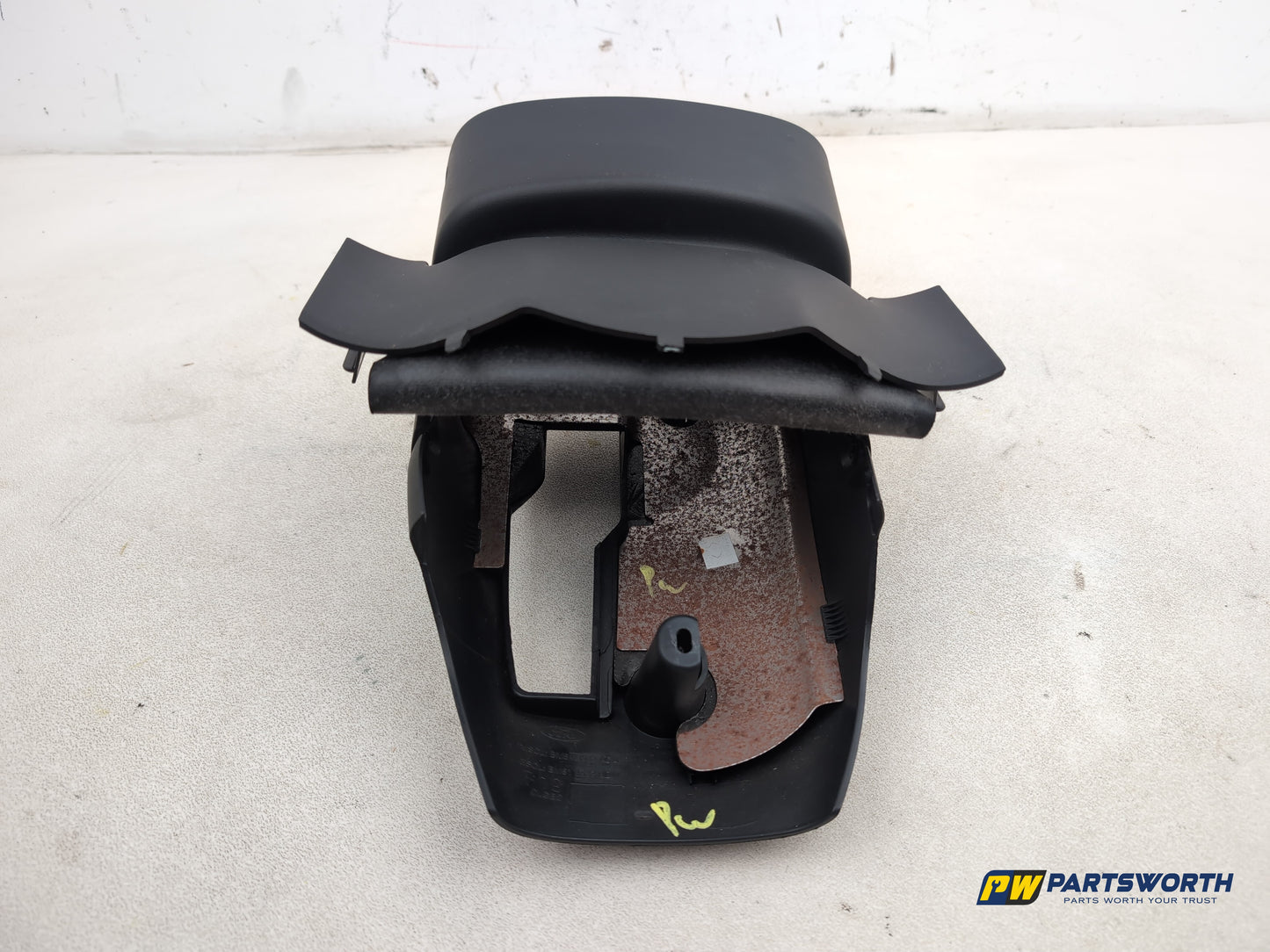 Steering Column Shroud Upper and Lower 7