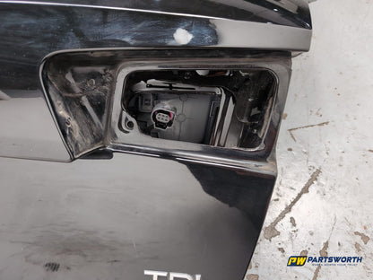 Boot Lid 10