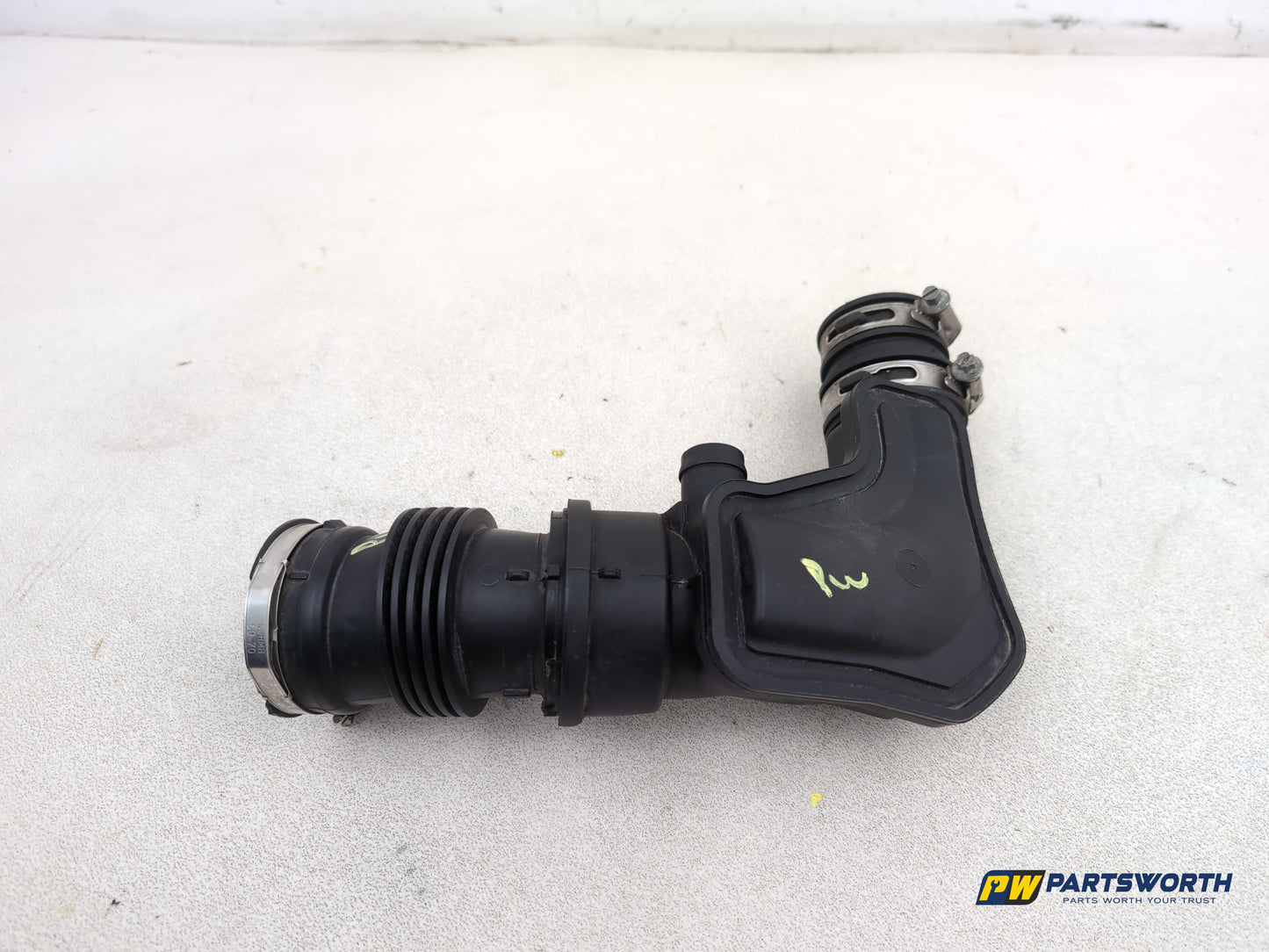 Ford Focus Zetec Turbo Air Intake Pipe 2011-2018