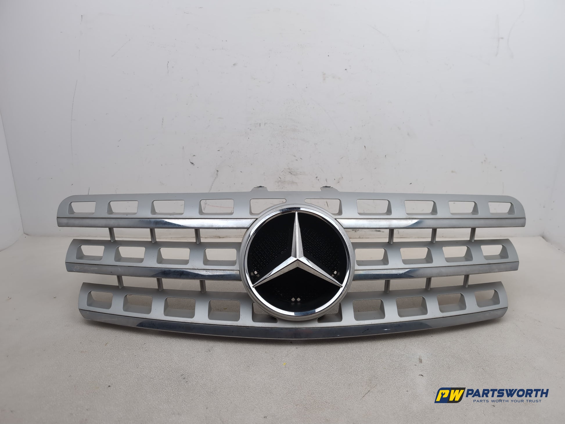 Grille Front 1