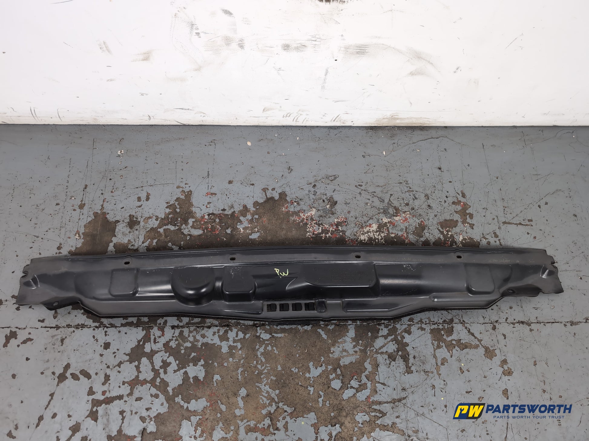 Ford Focus Zetec Turbo Front Dash Under Wiper Panel Scuttle Bm51a01628ae
