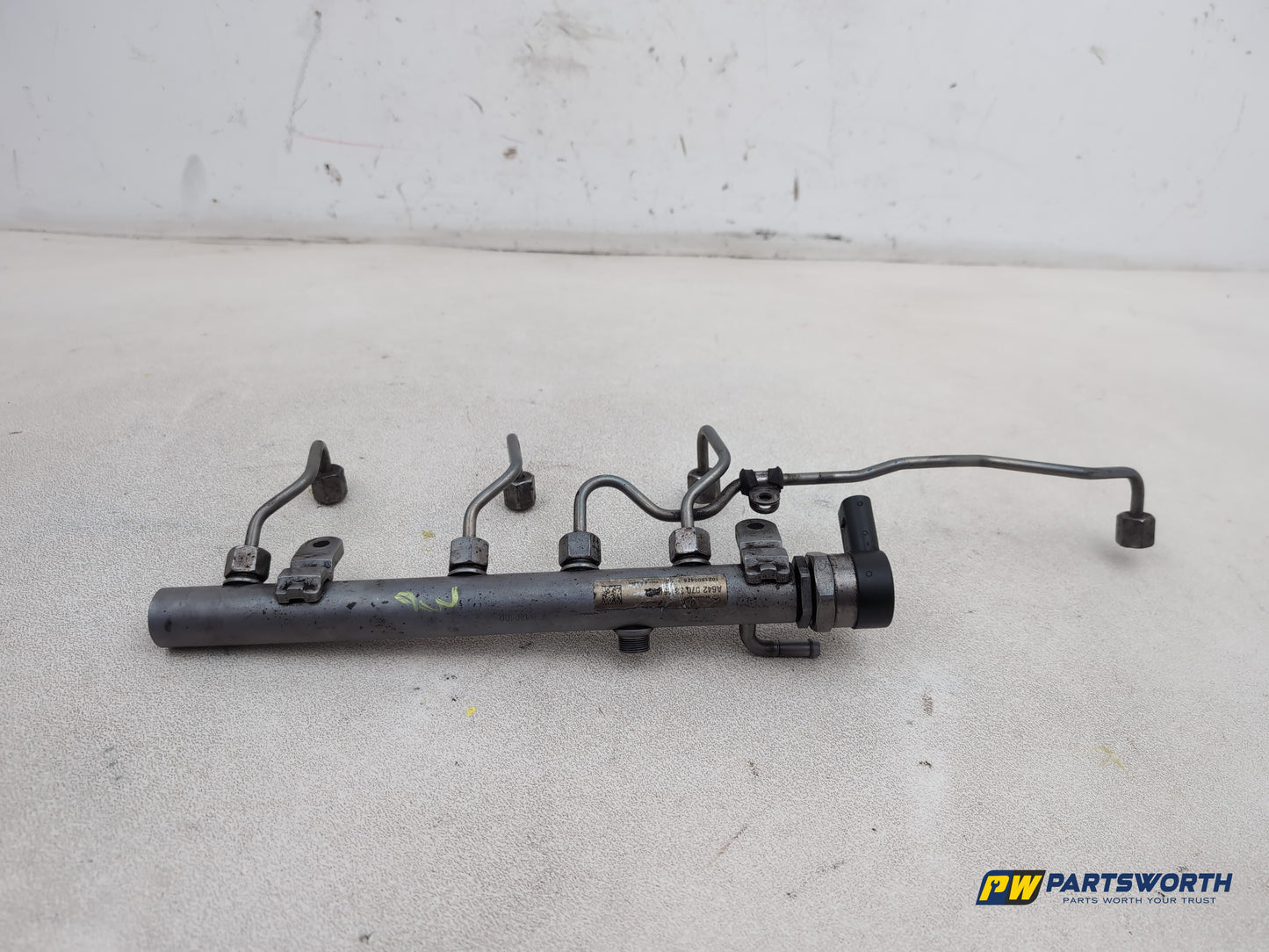Fuel Rail 1