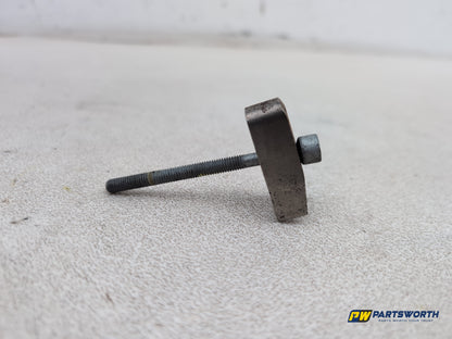 Mercedes-Benz Ml350 Spt Cdi Blueef-Cy Fuel Injector Clamp And Bolt