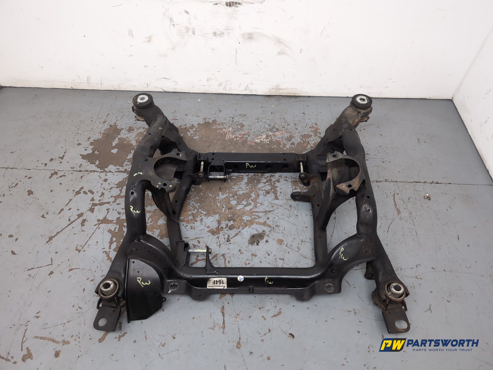 Mercedes-Benz Ml350 Spt Cdi Blueef-Cy Subframe Front 2009-2011