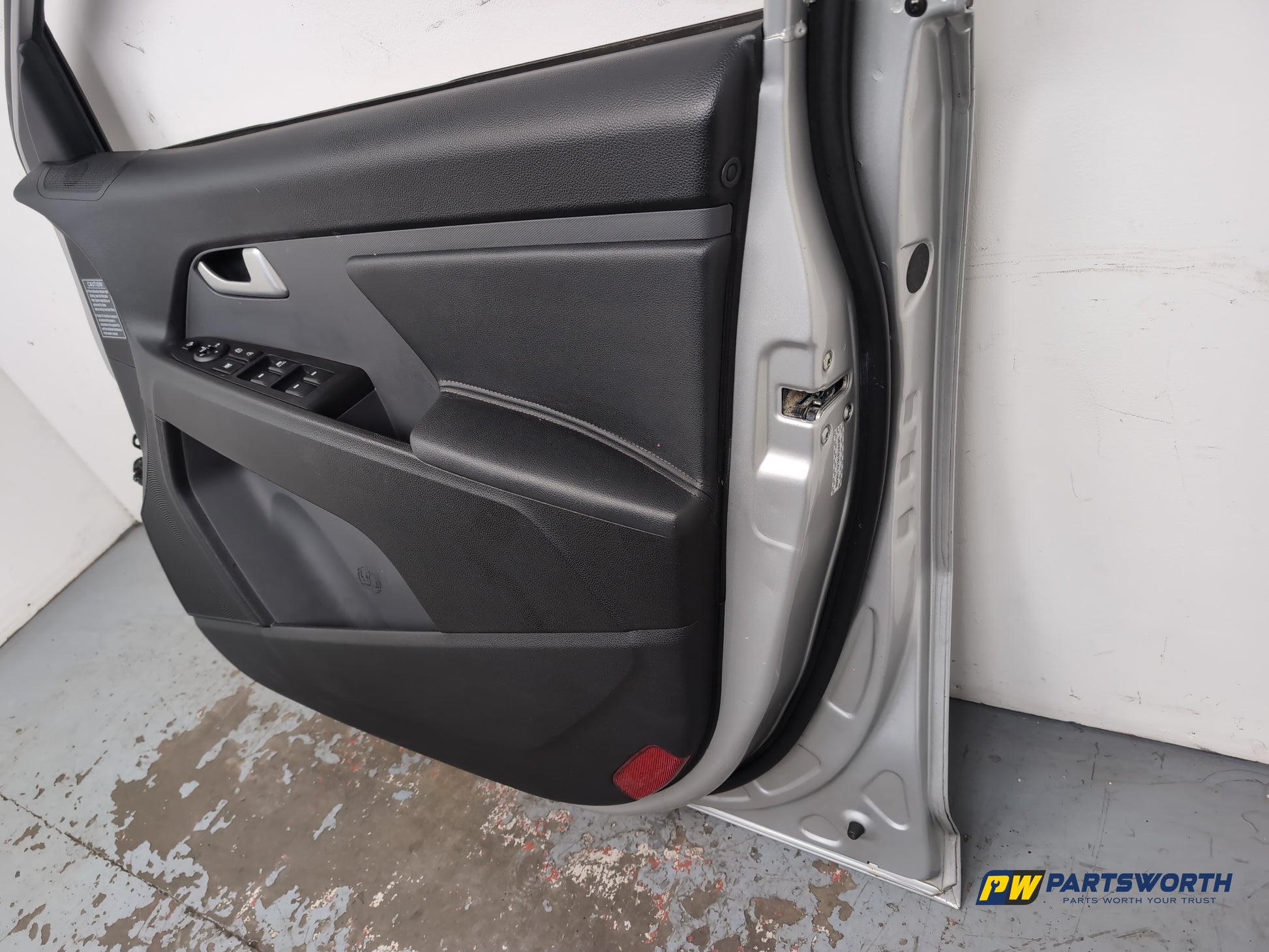 Door Front RH 13