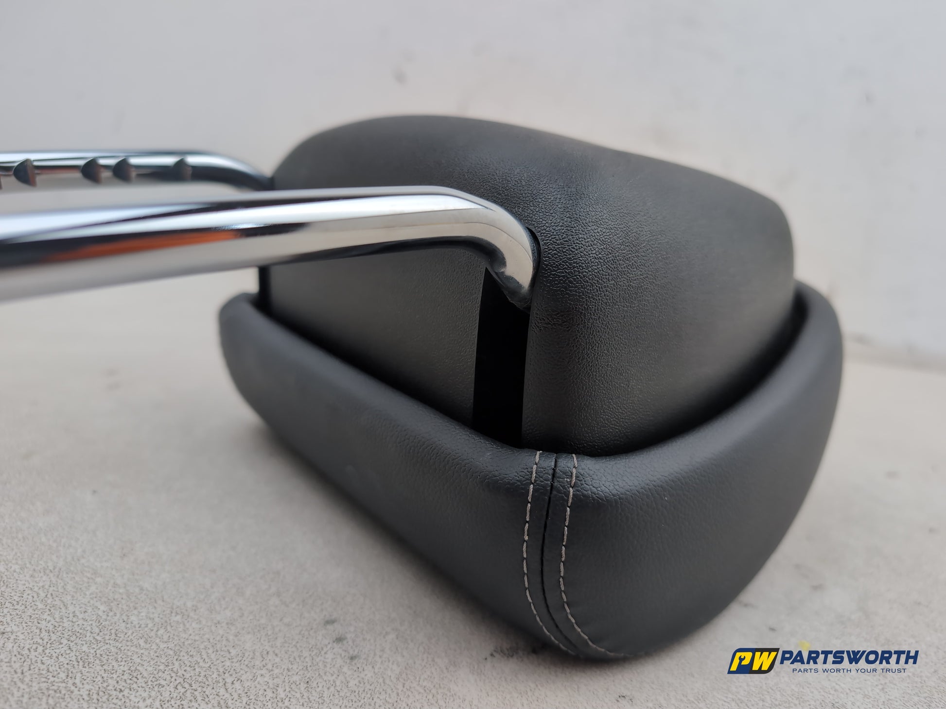 Rear Headrest 7
