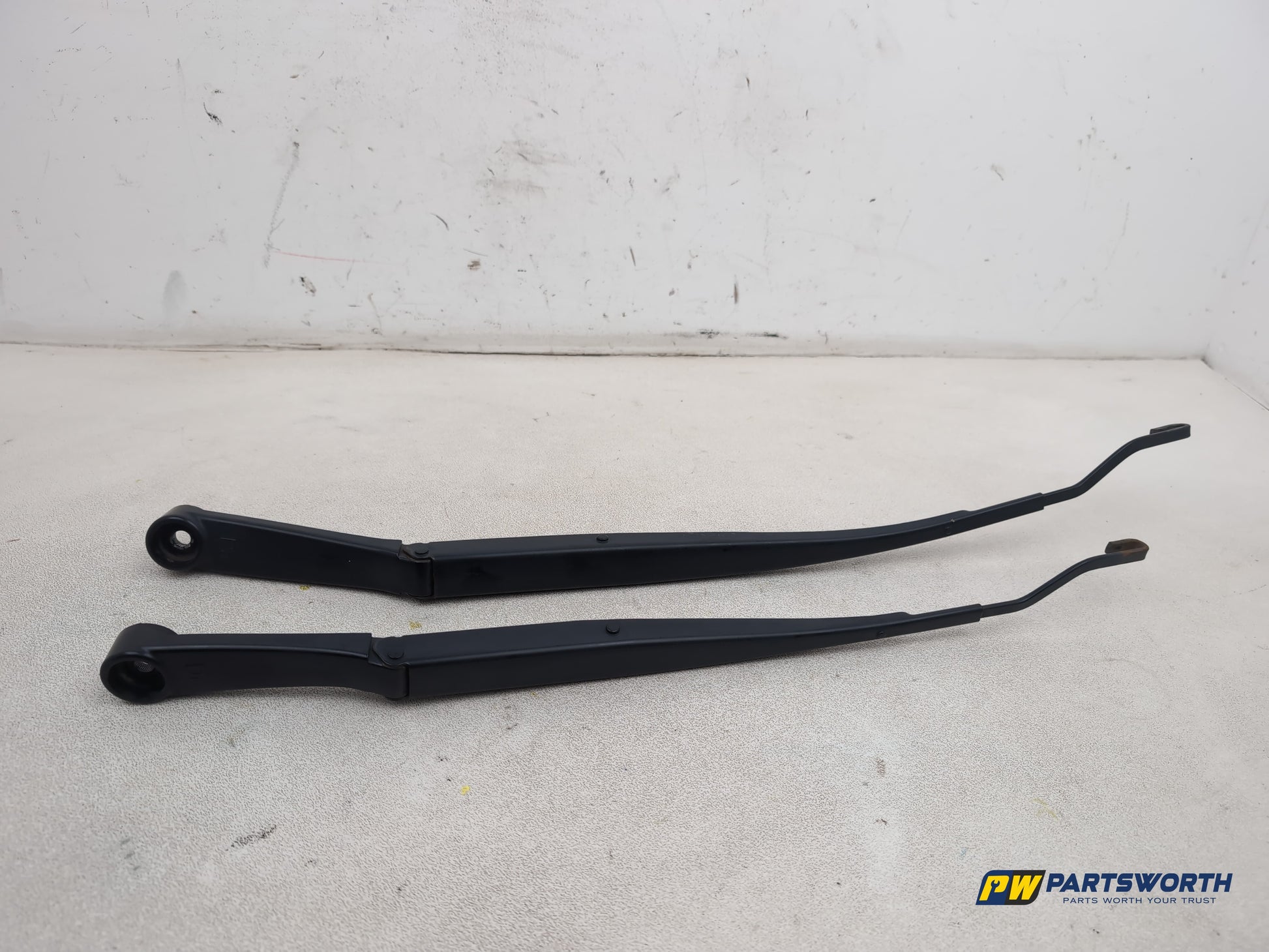 Wiper Front Arm 1