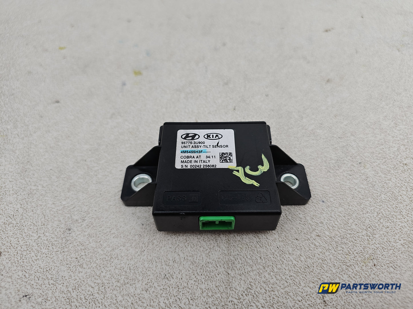 Kia Sportage 3 Sat Nav Crdi Parking Sensor Ecu Control Module 957753u900