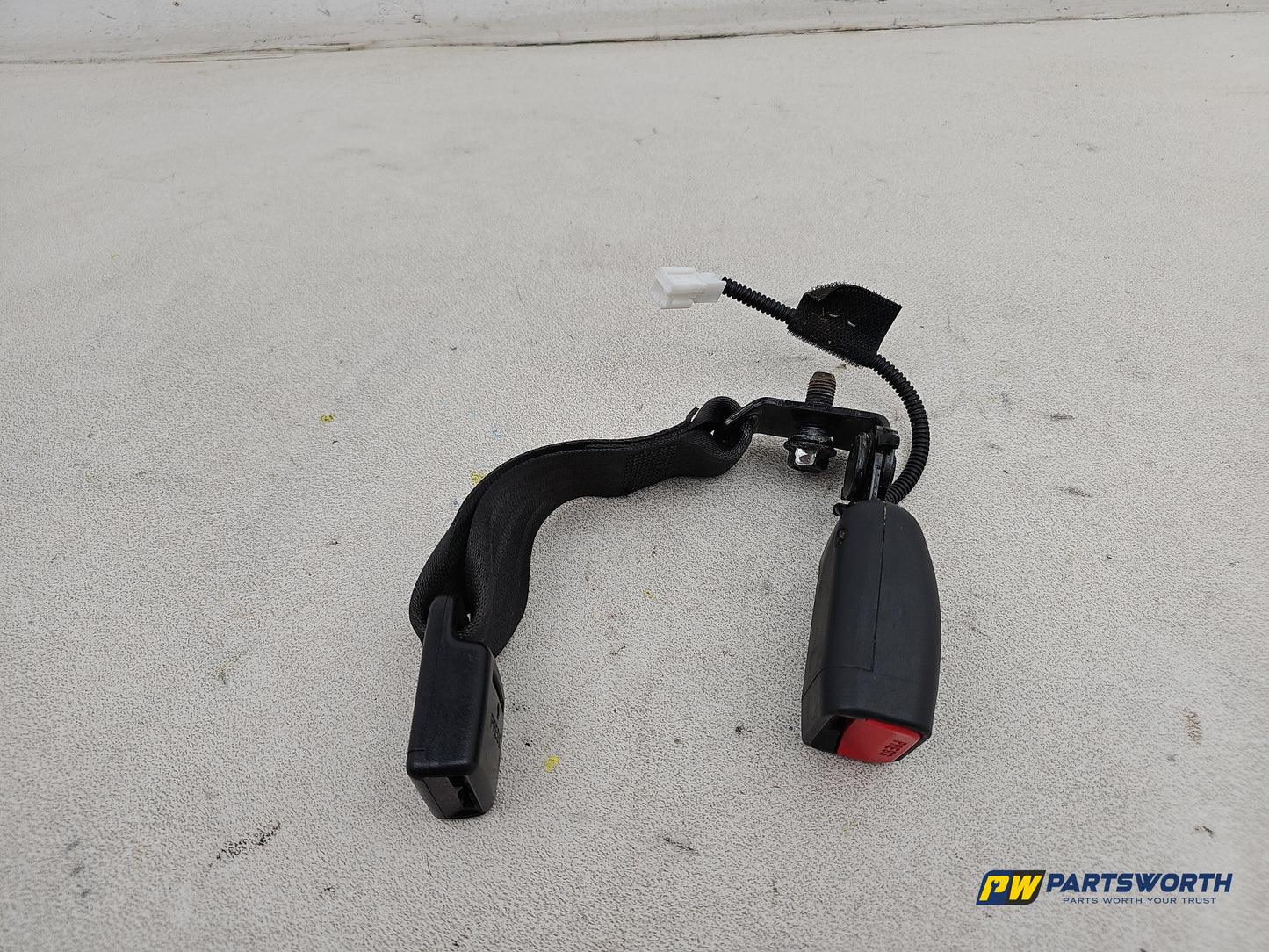 Seat Belt Rear LH 1