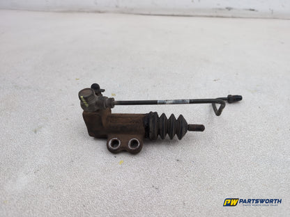 Clutch Slave Cylinder and Pipe  1
