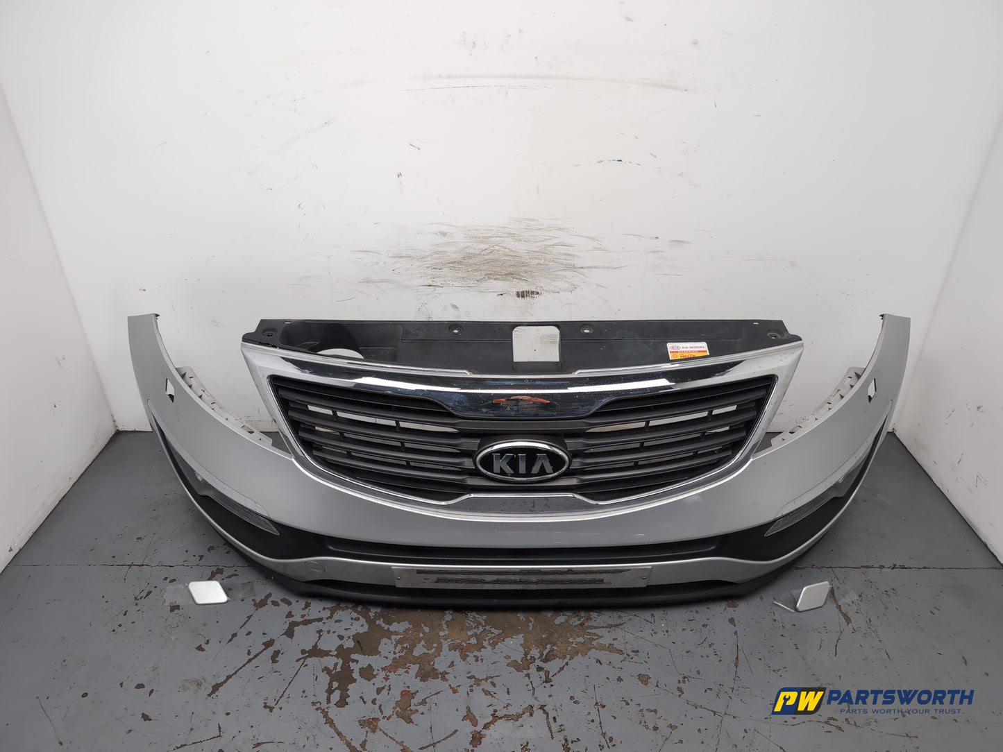 Kia Sportage 3 Sat Nav Crdi Front Bumper Silver 9s 2010-2013