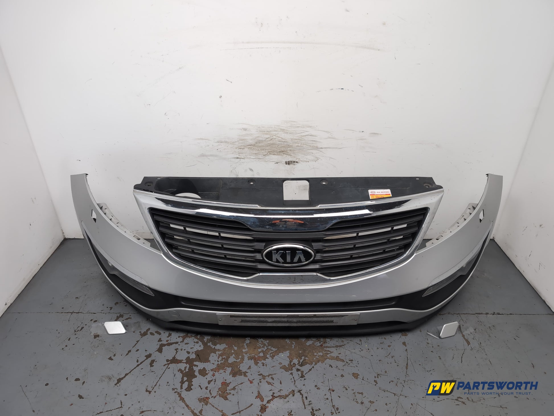 Kia Sportage 3 Sat Nav Crdi Front Bumper Silver 9s 2010-2013