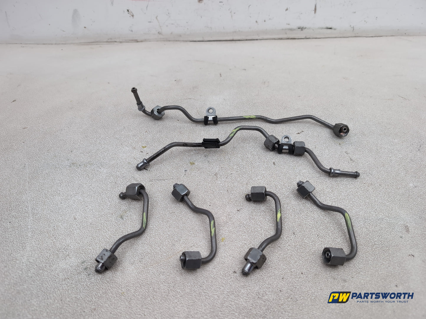 Mercedes-Benz Ml300 Sport Cdi Blue-Cy A Fuel Injector Rail Pipes Set 2009-2011