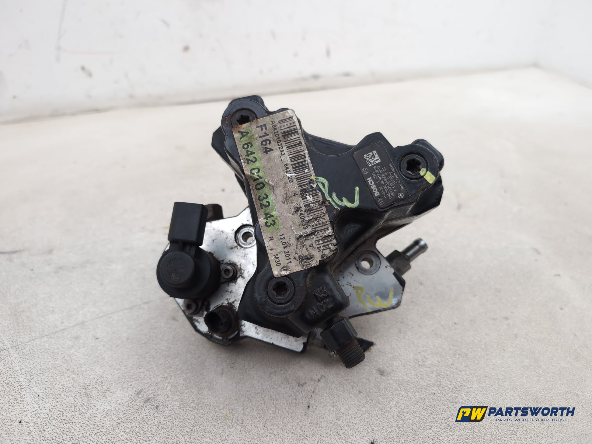 Mercedes-Benz Ml300 Sport Cdi Blue-Cy High Pressure Fuel Pump A6420701001