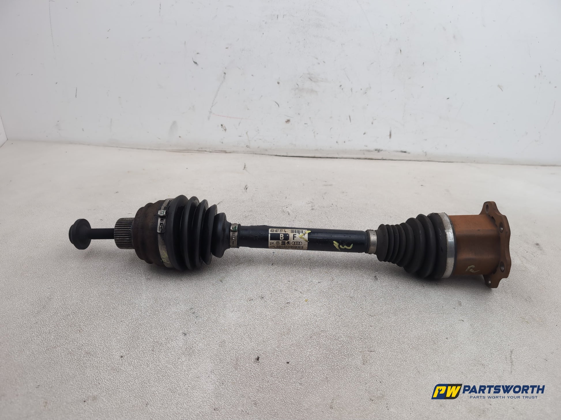 Audi A6 Se Tdi Quattro Auto Driveshaft Front Lh Passenger Side 4g0407271f - photo 8