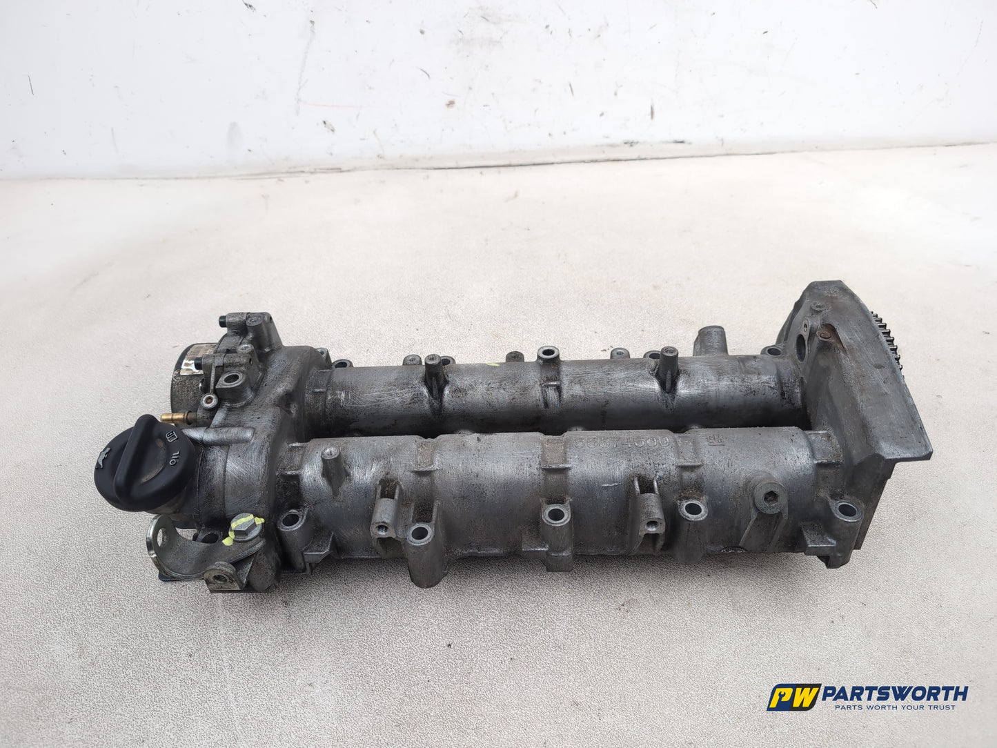 Vauxhall Insignia Astra J Zafira 2.0 Cdti Camshaft Case Cover 55574600