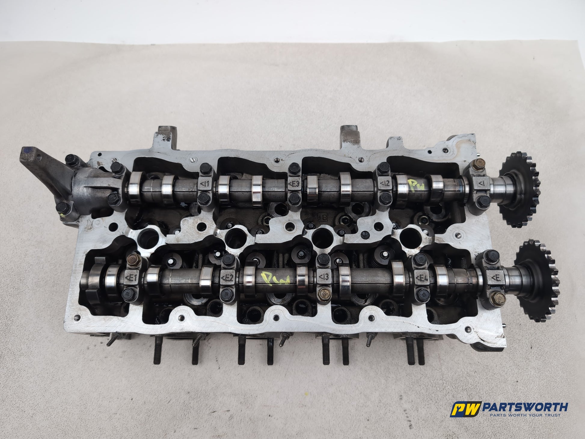 Kia Sportage 3 Cylinder Head And Camshafts 1.7l Diesel 221112a200 2010-2015