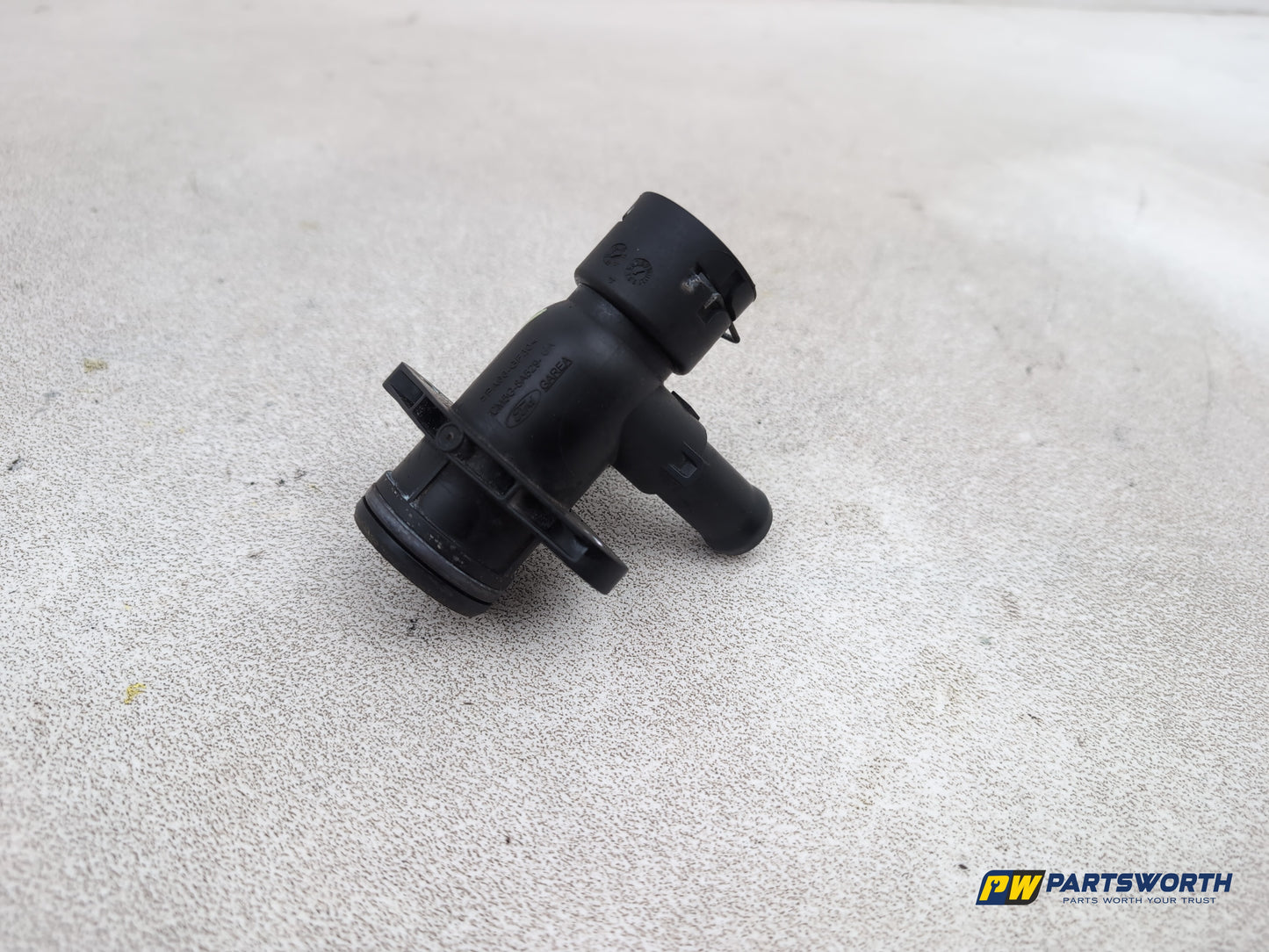 Ford Focus Zetec Turbo Coolant Water Pipe Cm5g8a529ga 2011-2018
